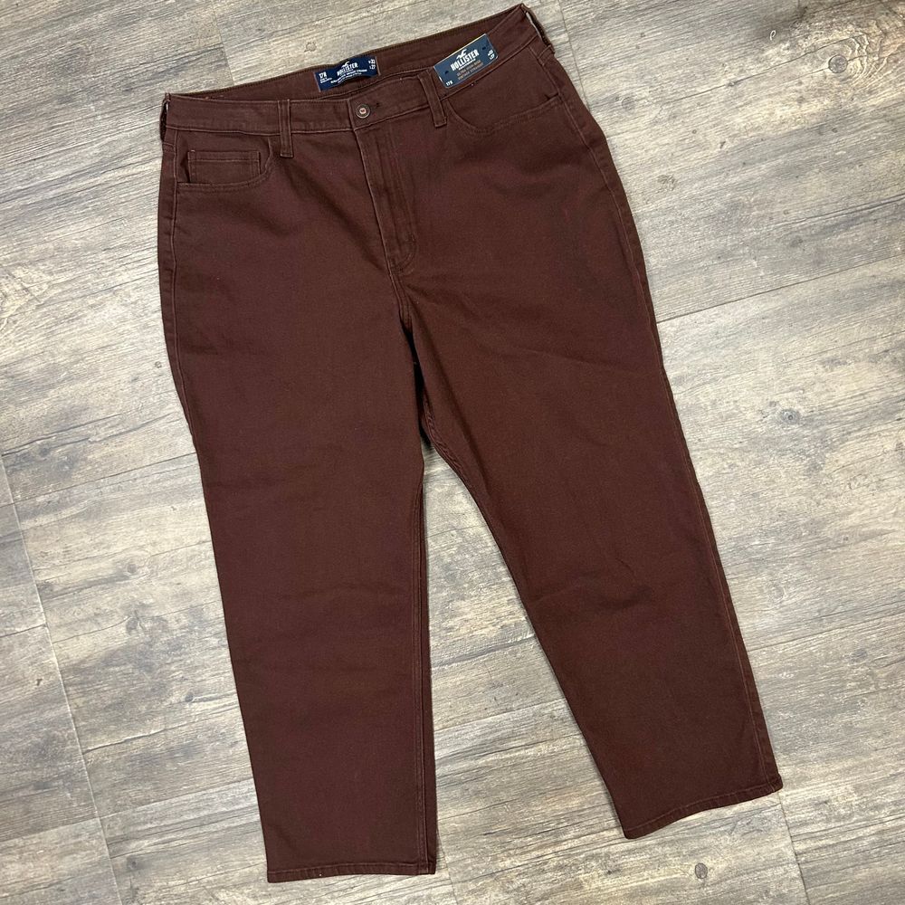 NWT Hollister Ultra High Rise Vintage Straight Brown Women Size 17R 33x27 (406)‎